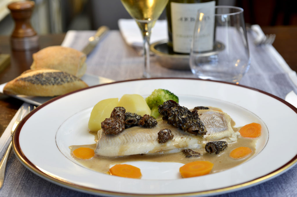 Restauration bio et produits locaux à Ornans Hôtel de France